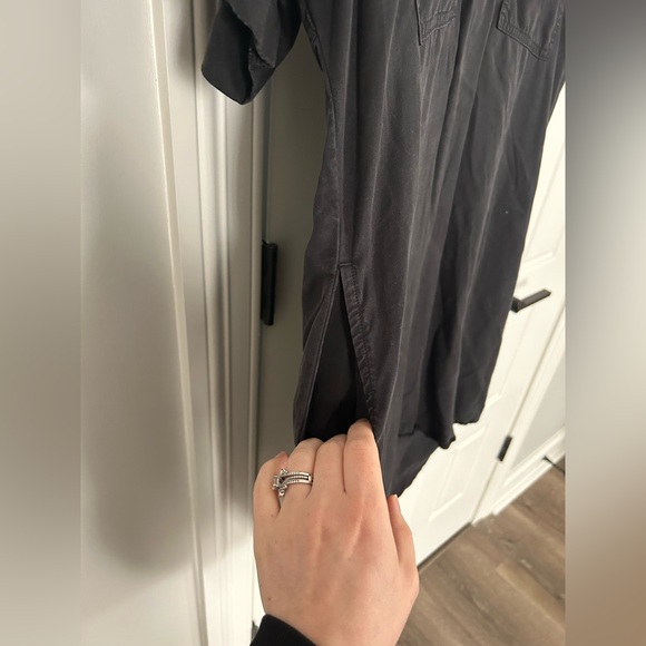 Universal thread Black T shirt dress with collar and pockets Size medium - Picture 3 of 4